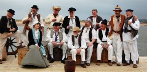 The Exmouth Shanty Men low res[10288]